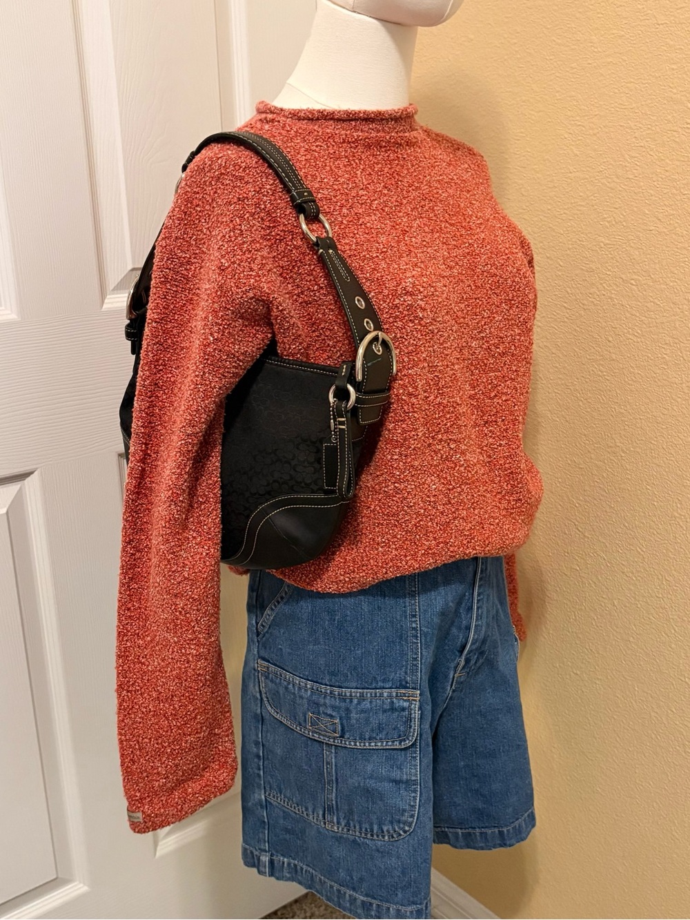 2000s Vintage Columbia Women's Sweater in Rust Orange